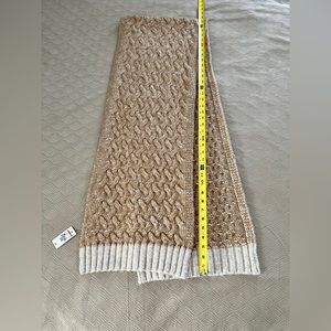 NWT Express cable knit cold weather scarf in cream and tan, one size